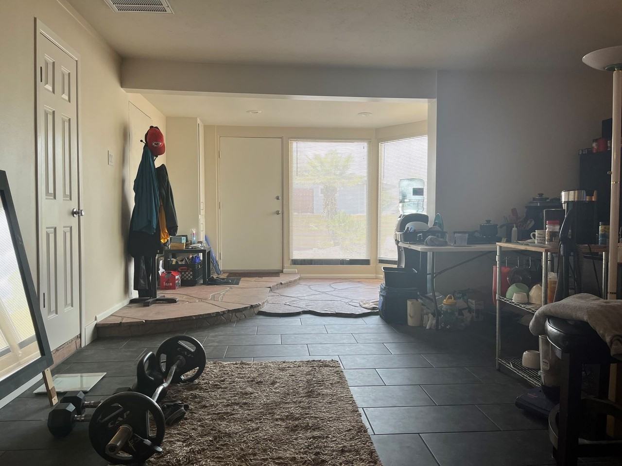 1913 E El Parque Dr - Photo 4 of 28