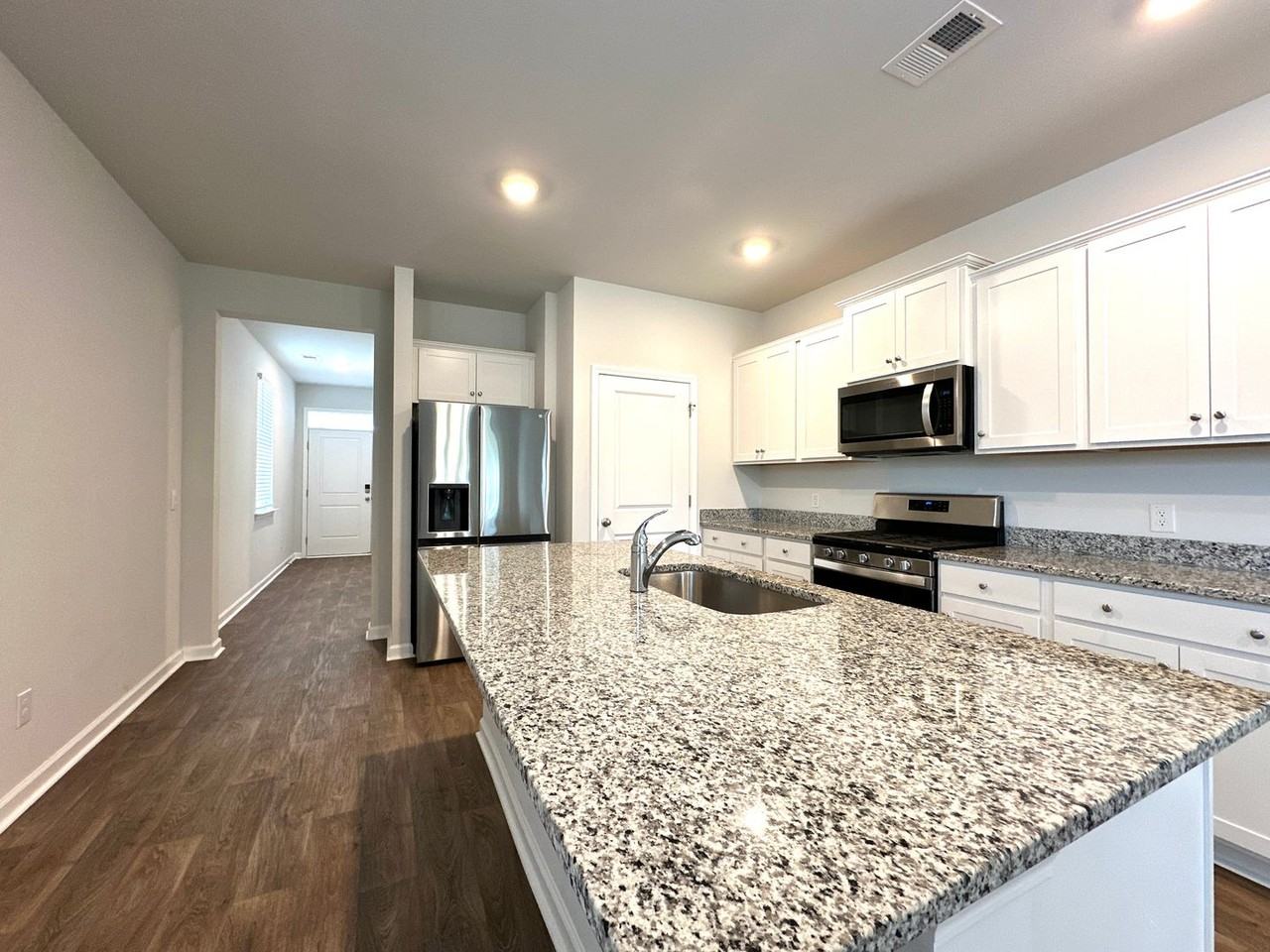 646 Ladywood Dr - Photo 6 of 30