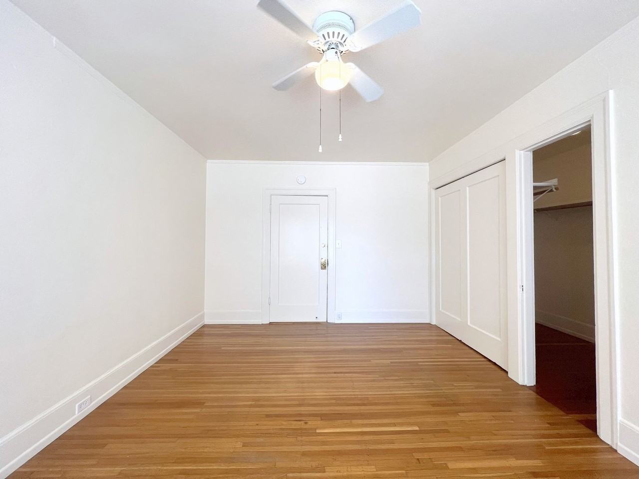 VILLA DOROTHEA APARTMENTS (VIL01) - Photo 4 of 25