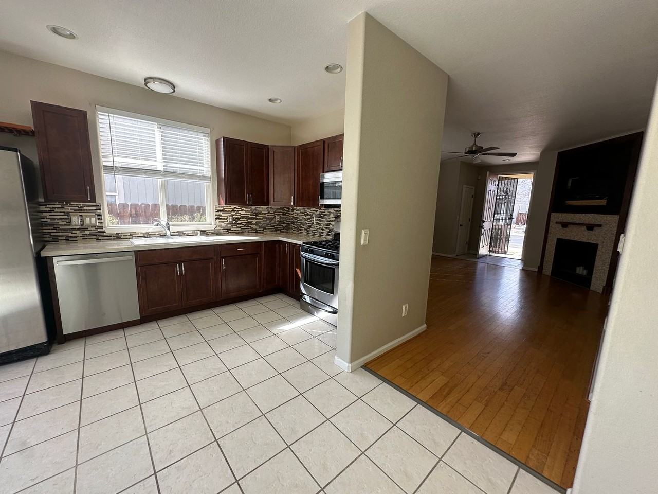 2102 Red Blossom Ct - Photo 5 of 23