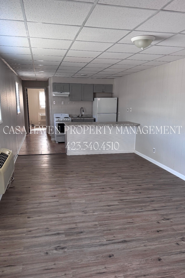 200 E Watauga Ave - Photo 2 of 12