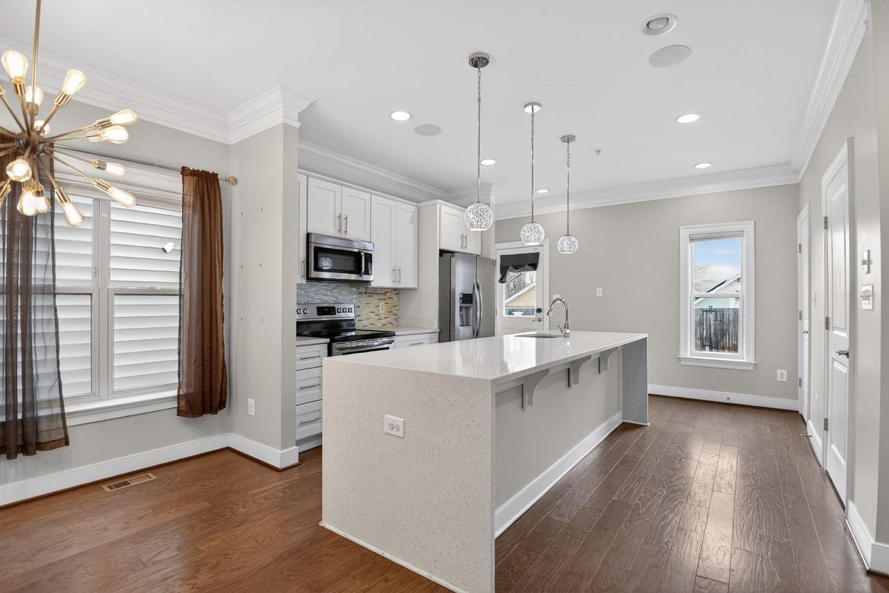 2179 Half Moon Pl Ne - Photo 2 of 18