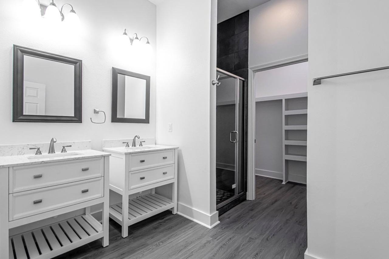 306 S Schiller St - Photo 4 of 14