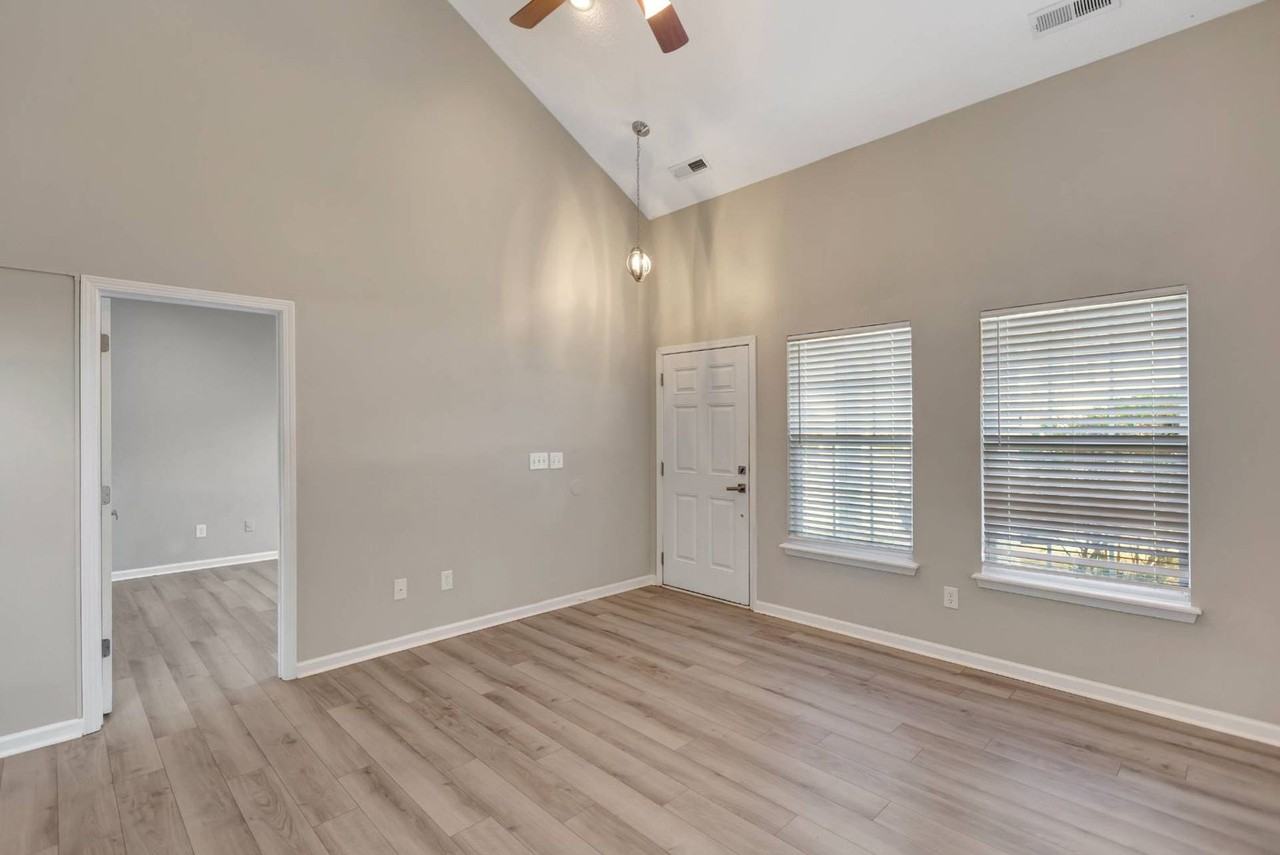 117 Lynches River Dr - Photo 4 of 28