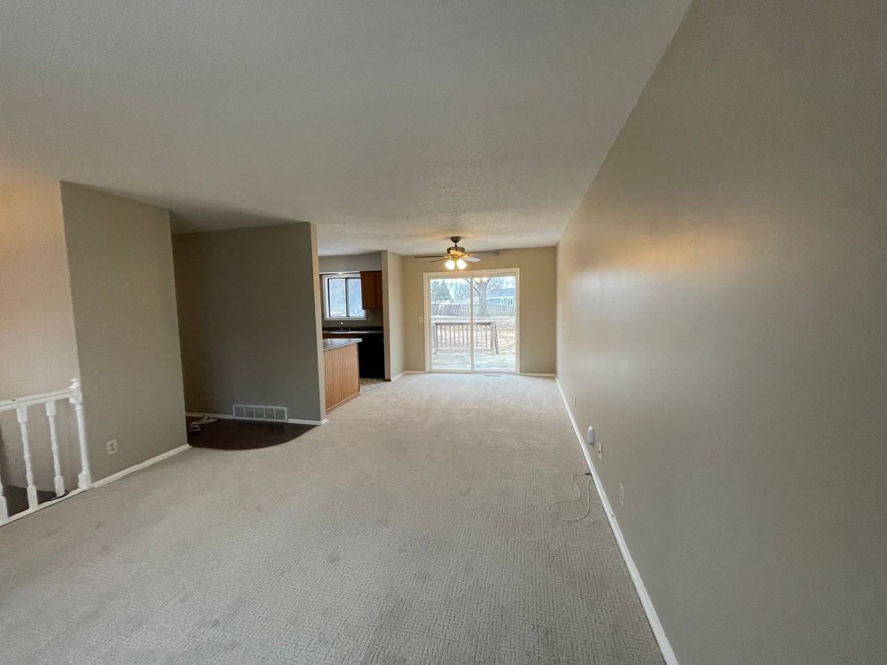 16110 Hickory St - Photo 3 of 14