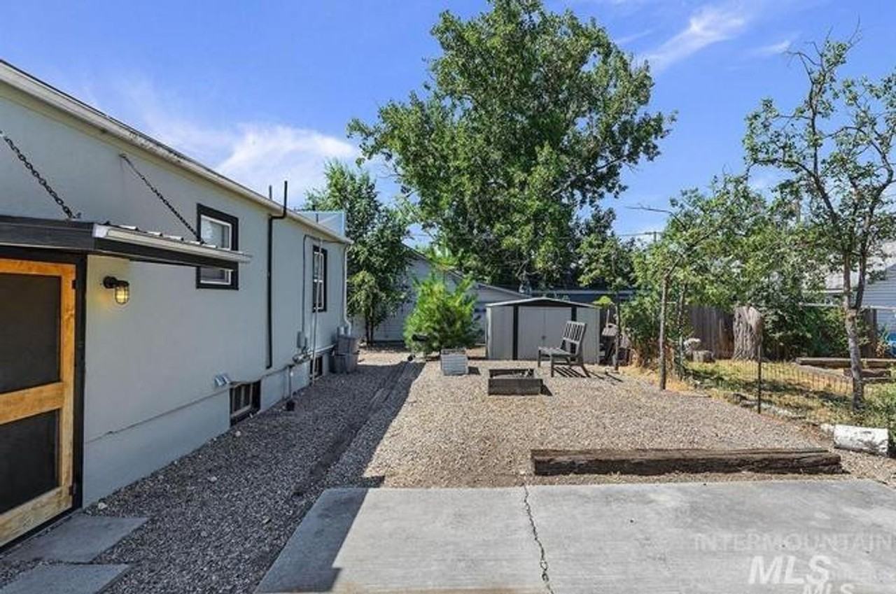 1015 N 27th St - Photo 5 of 16