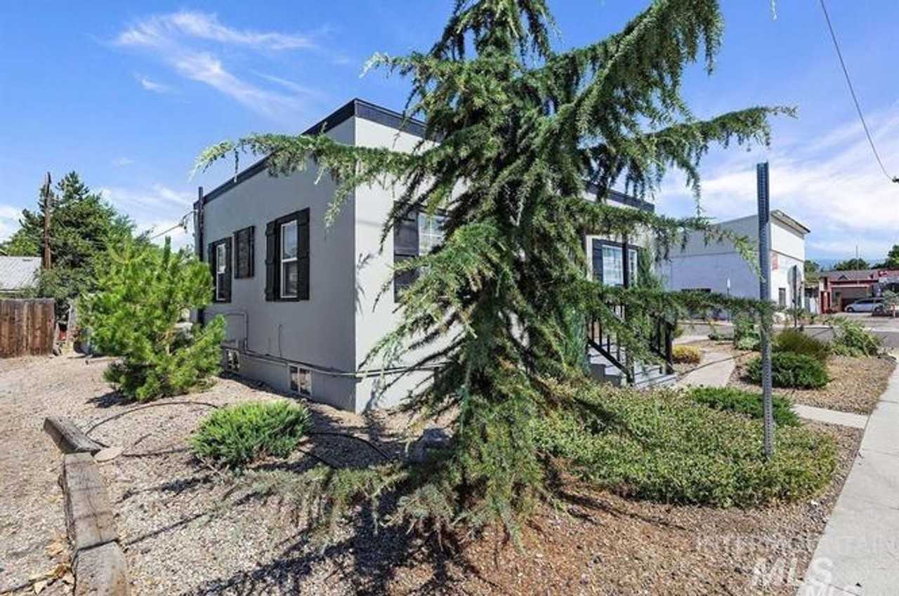 1015 N 27th St - Photo 6 of 16