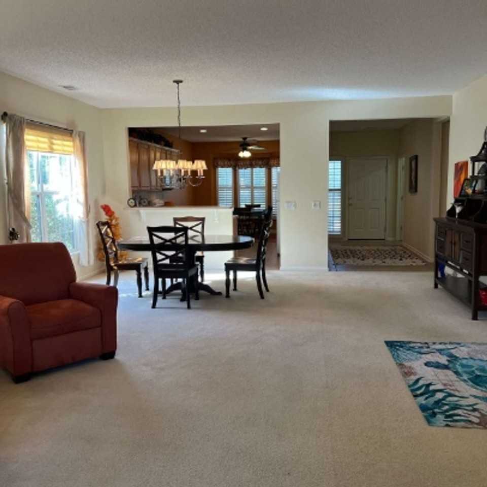 133 Stratford Village Way - Photo 5 of 21