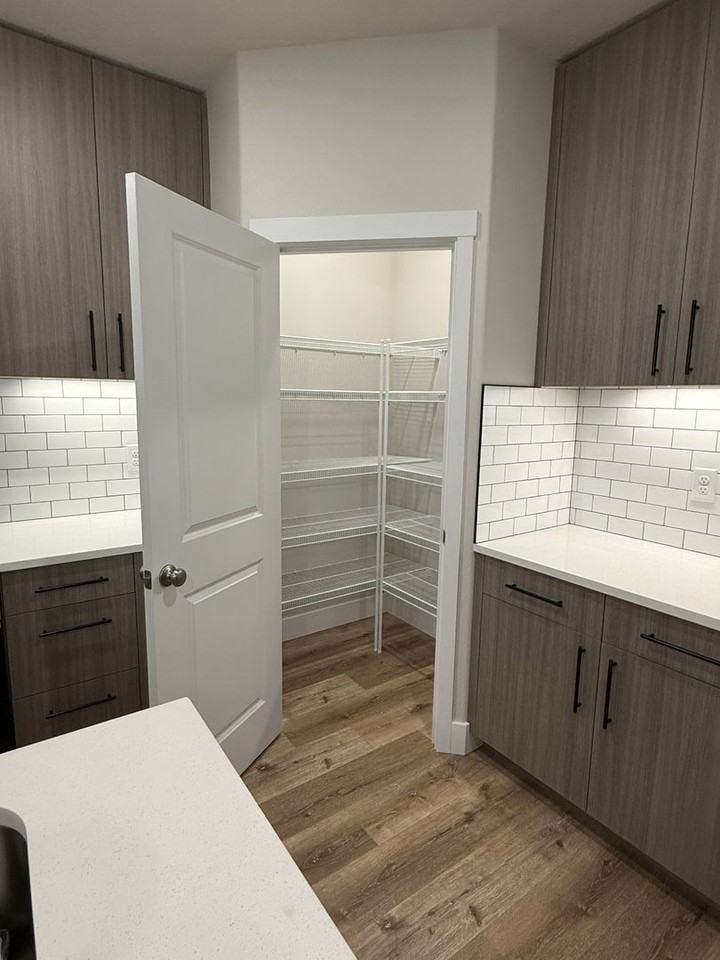 9803 Ne 29th Ave - Photo 7 of 14