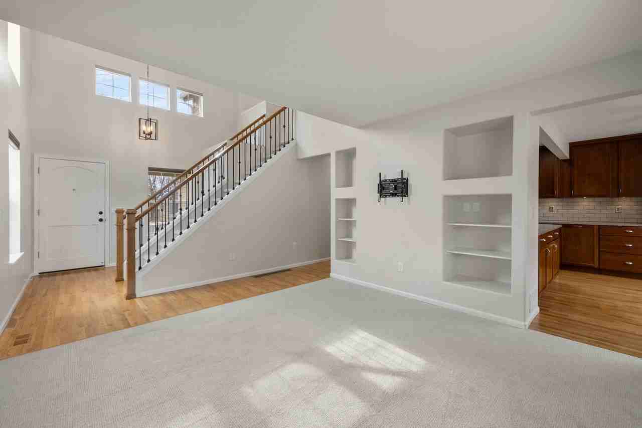 1389 Finch St - Photo 7 of 25