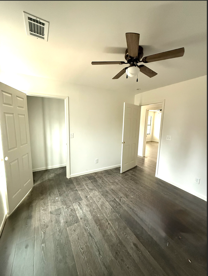 382 Dunlap Rd - Photo 6 of 11