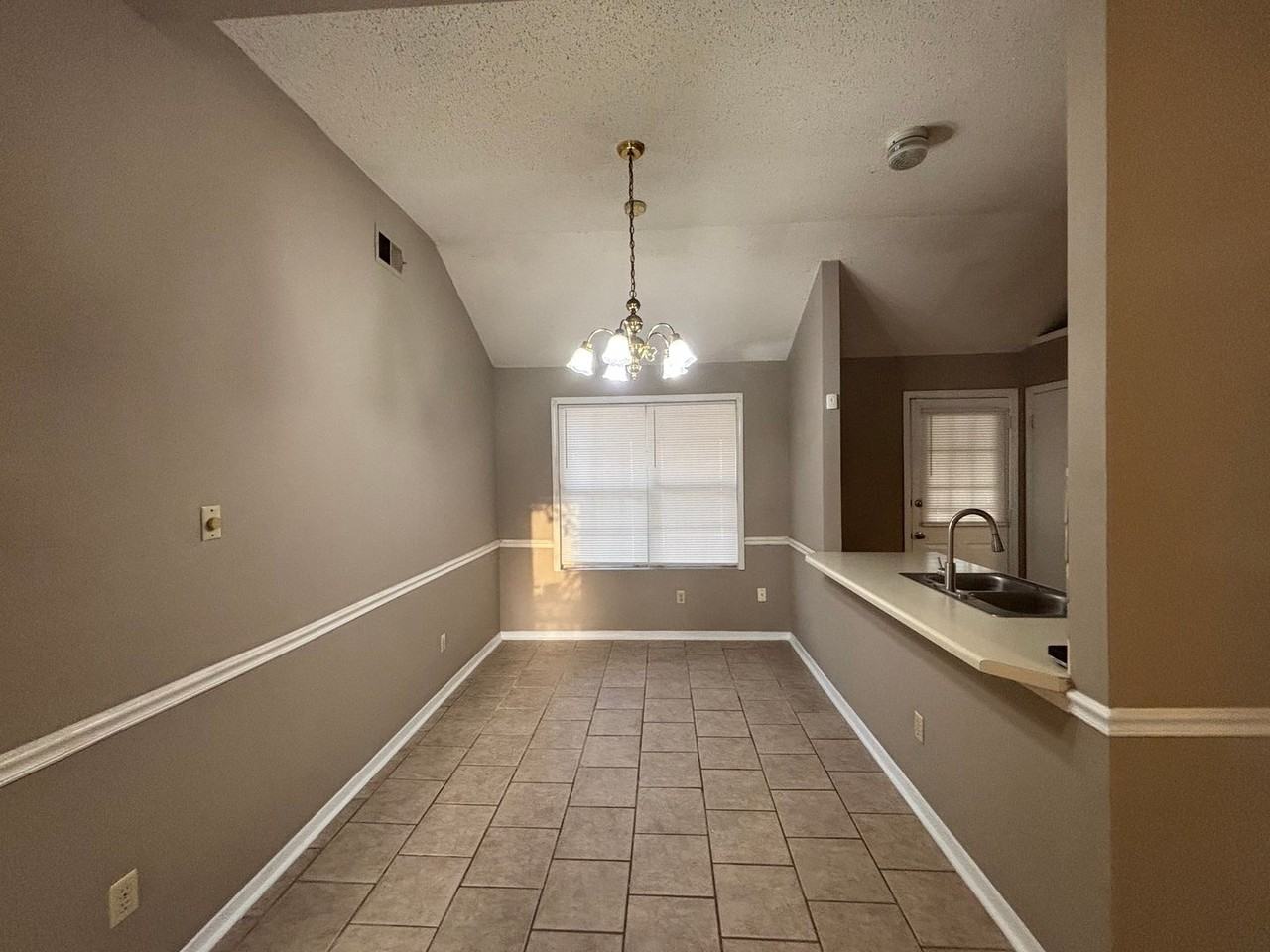 3972 Schoolfield Cv - Photo 2 of 10