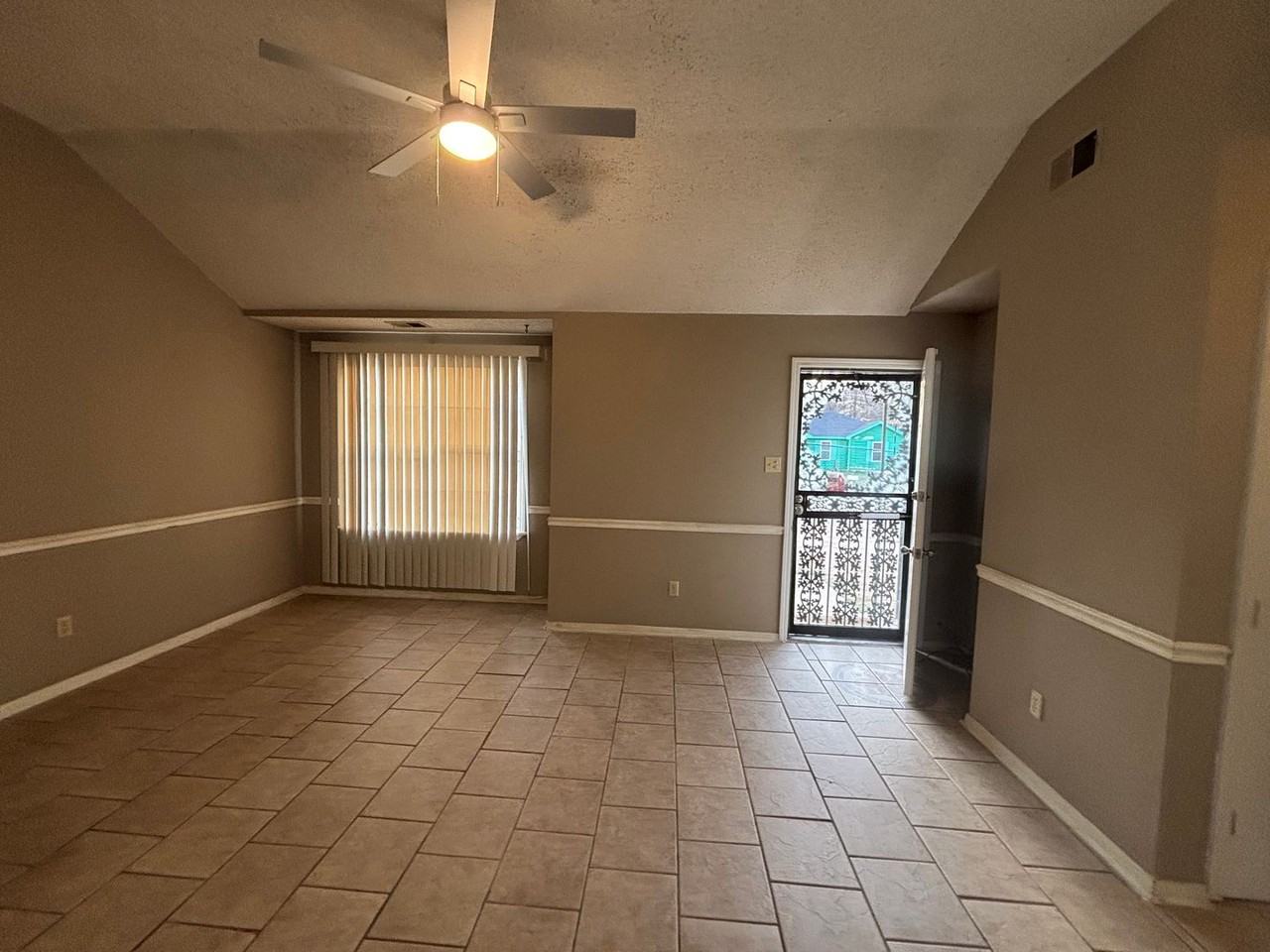 3972 Schoolfield Cv - Photo 4 of 10