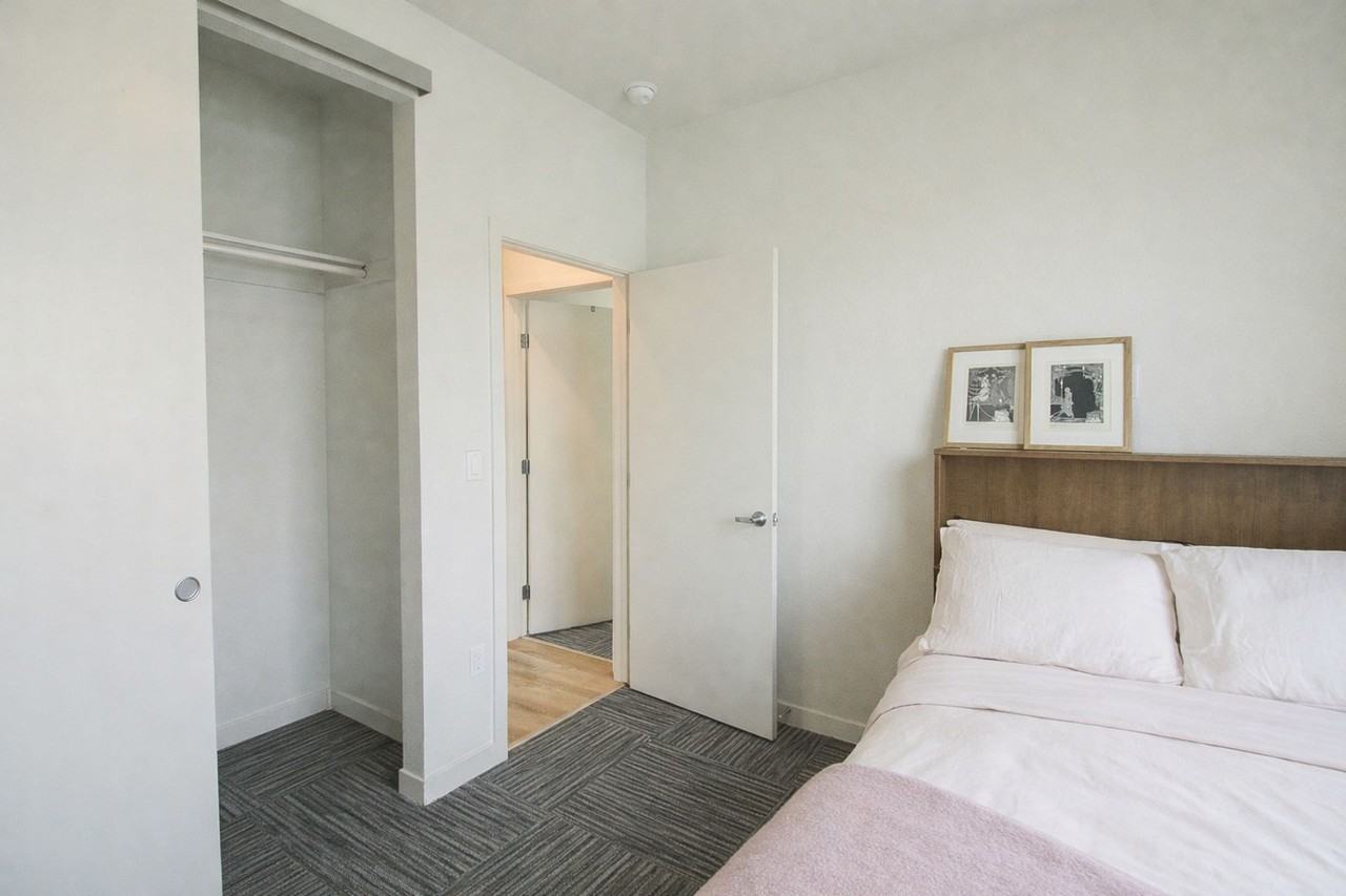 1213 Murray Avenue - Photo 6 of 18