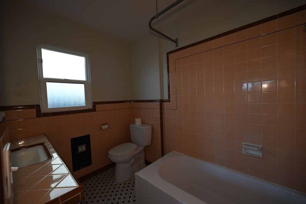 4493 Newport Ave - Photo 7 of 19