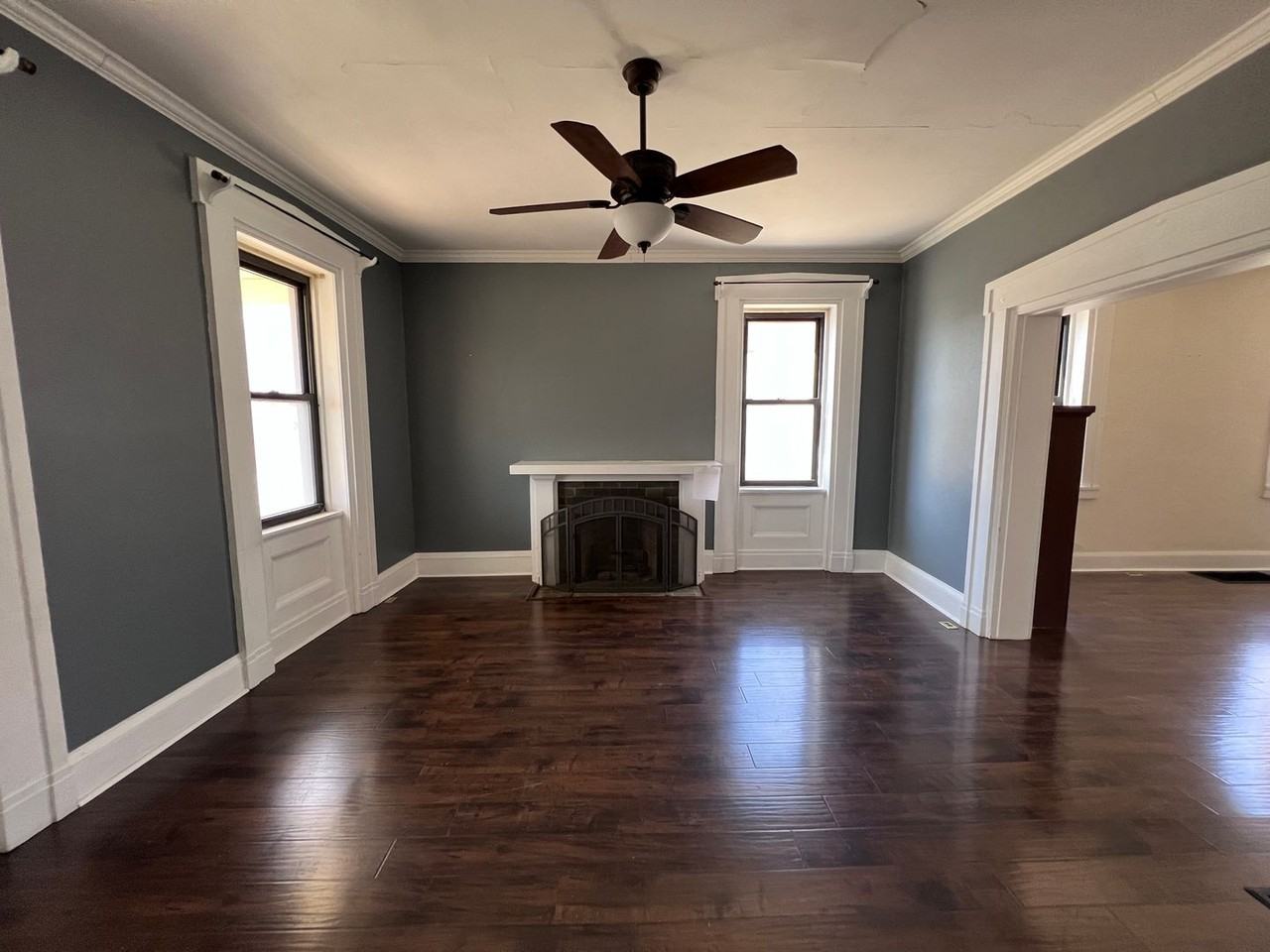 2537 Maine St - Photo 5 of 24