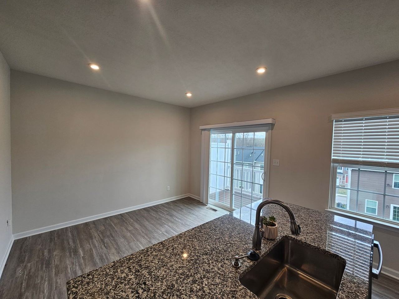 57 Hewstone Ct - Photo 6 of 27