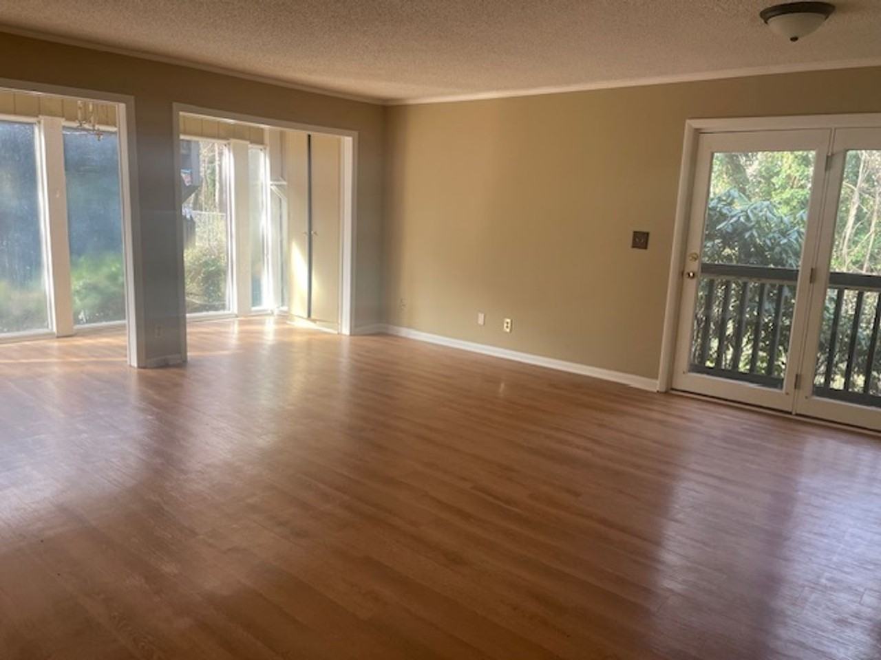 131 Cedar Cove Ln - Photo 2 of 9