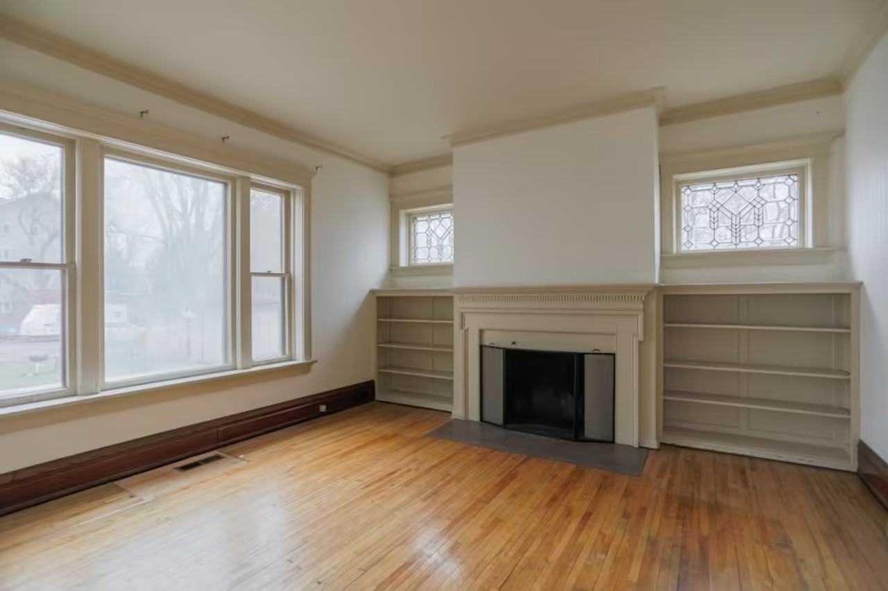 415 Division St - Photo 6 of 50