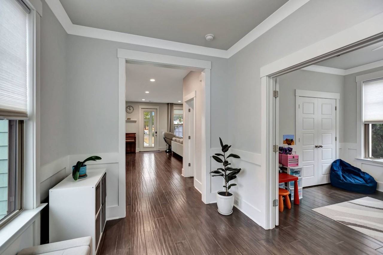 244 Great Lawn Dr - Photo 4 of 40