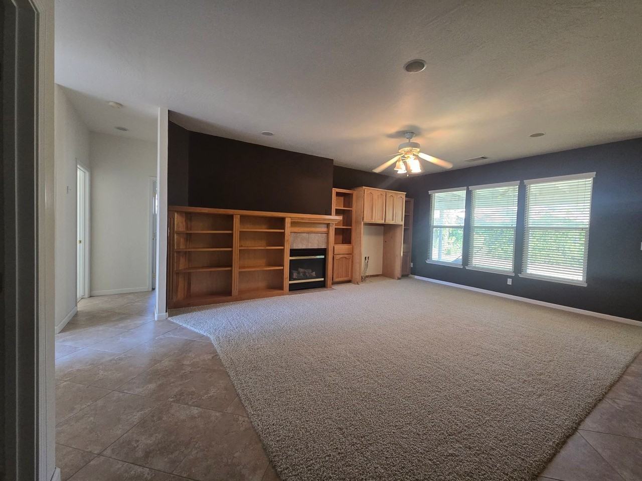 4722 W Nicholas Ct - Photo 4 of 19