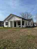 featured image of 1624 S Center St