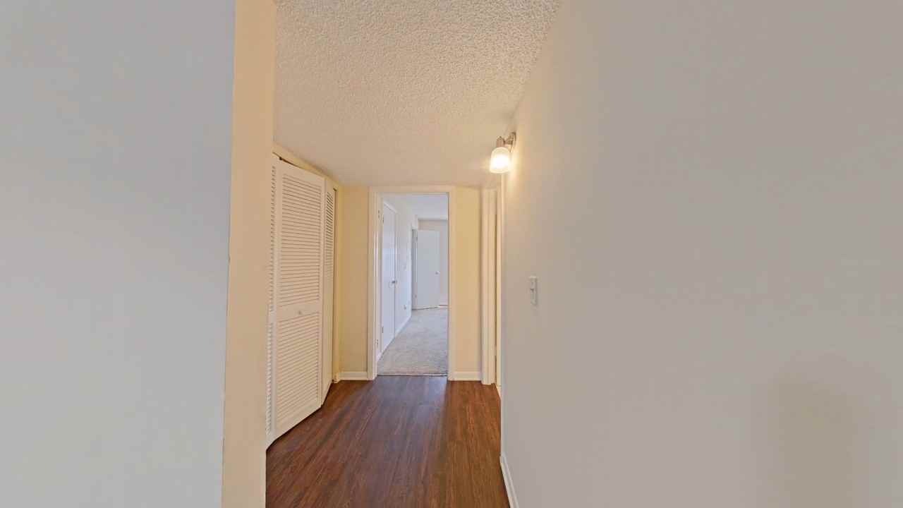 Townview Apartments - Photo 6 of 19