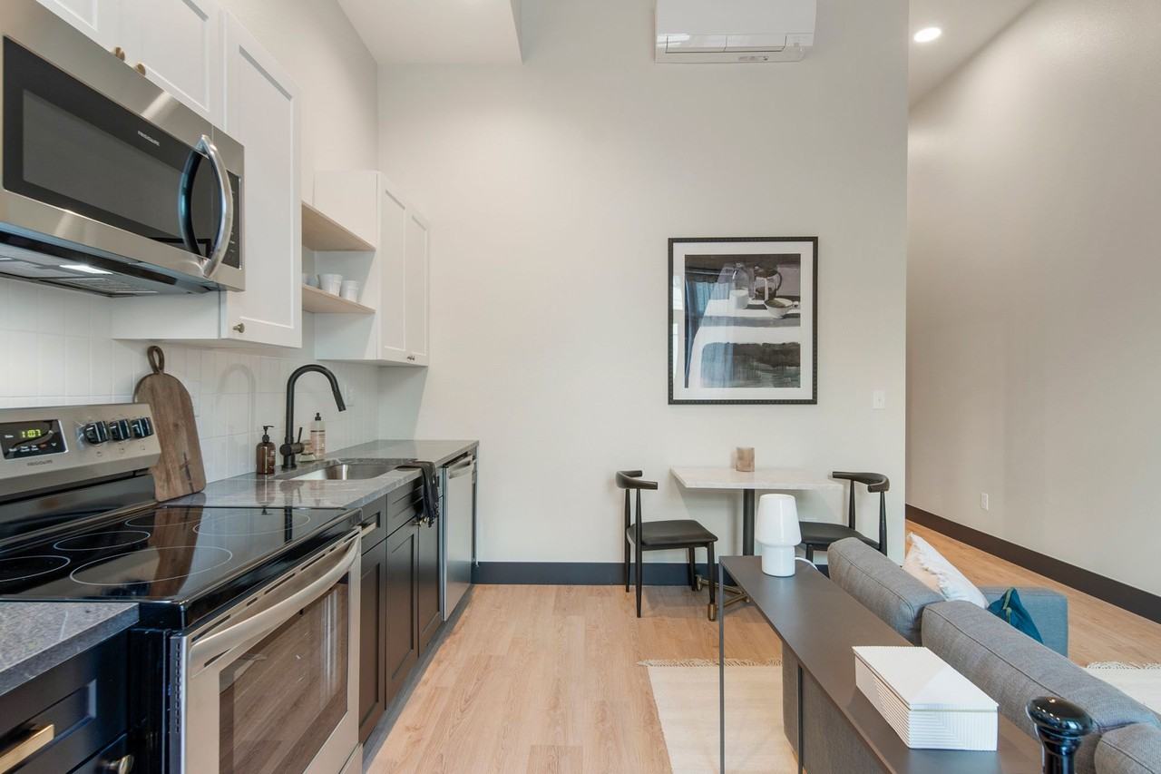 One Eleven Greenwood - Photo 6 of 50