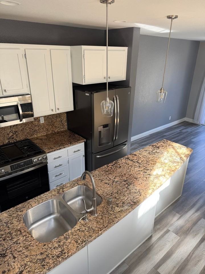 1198 Elfin Forest Rd W - Photo 7 of 26