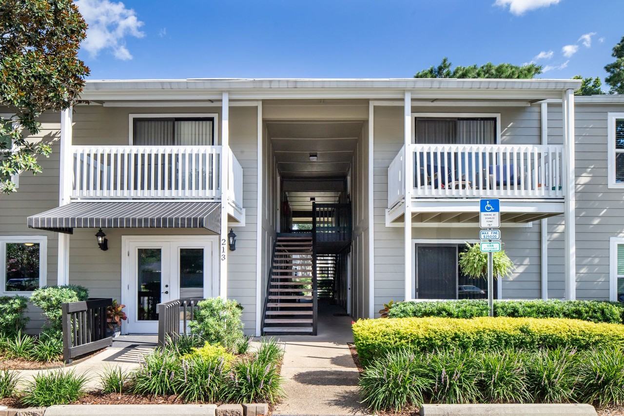 Northwoods - Photo 3 of 40