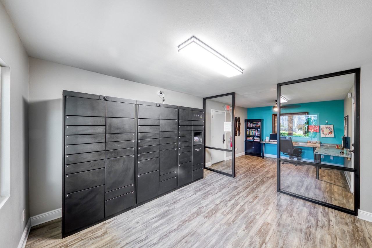 Northwoods - Photo 7 of 40