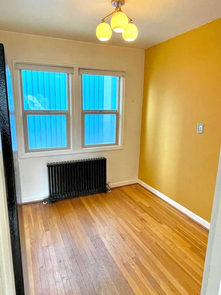 1411 N Alberta St #12 - Photo 5 of 15