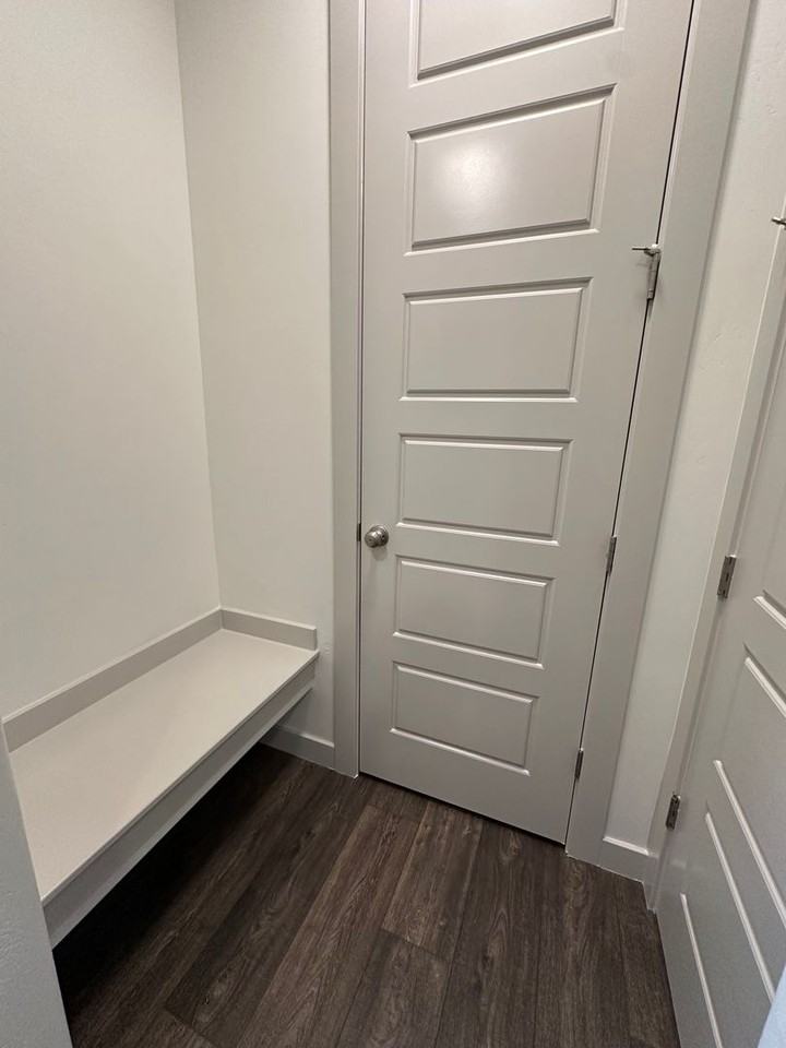 22 W Orchard Ln - Photo 4 of 50