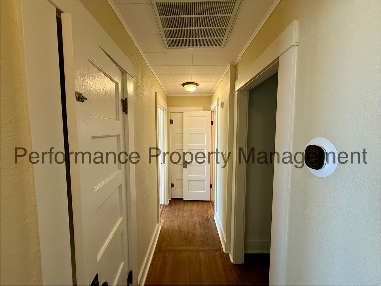 699 E St - Photo 5 of 24