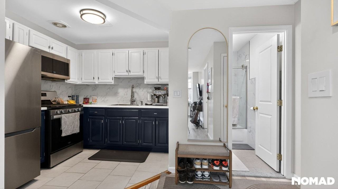 1615 Saint Marks Ave - Photo 7 of 16