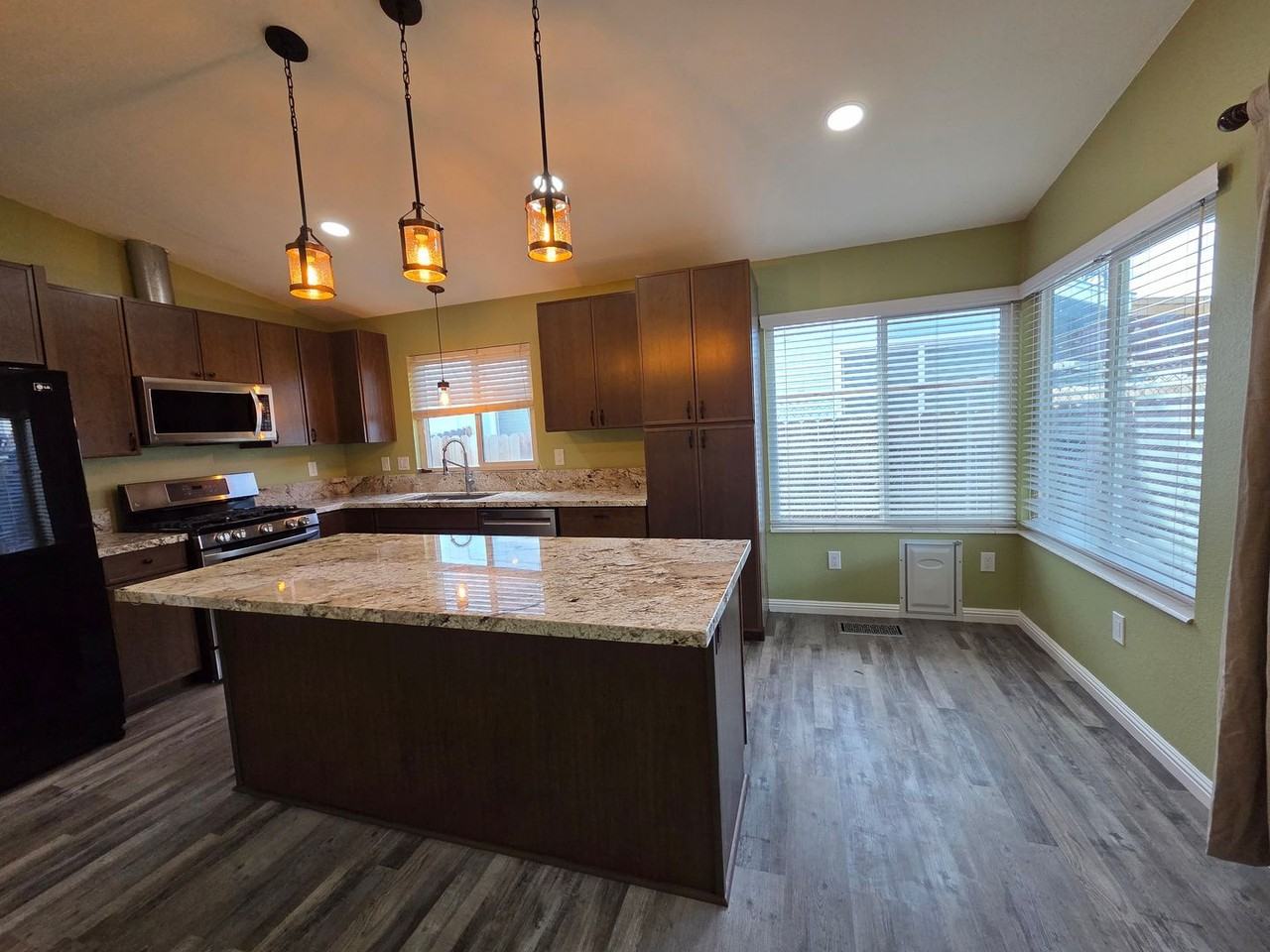 1272 O Callaghan Dr - Photo 6 of 24