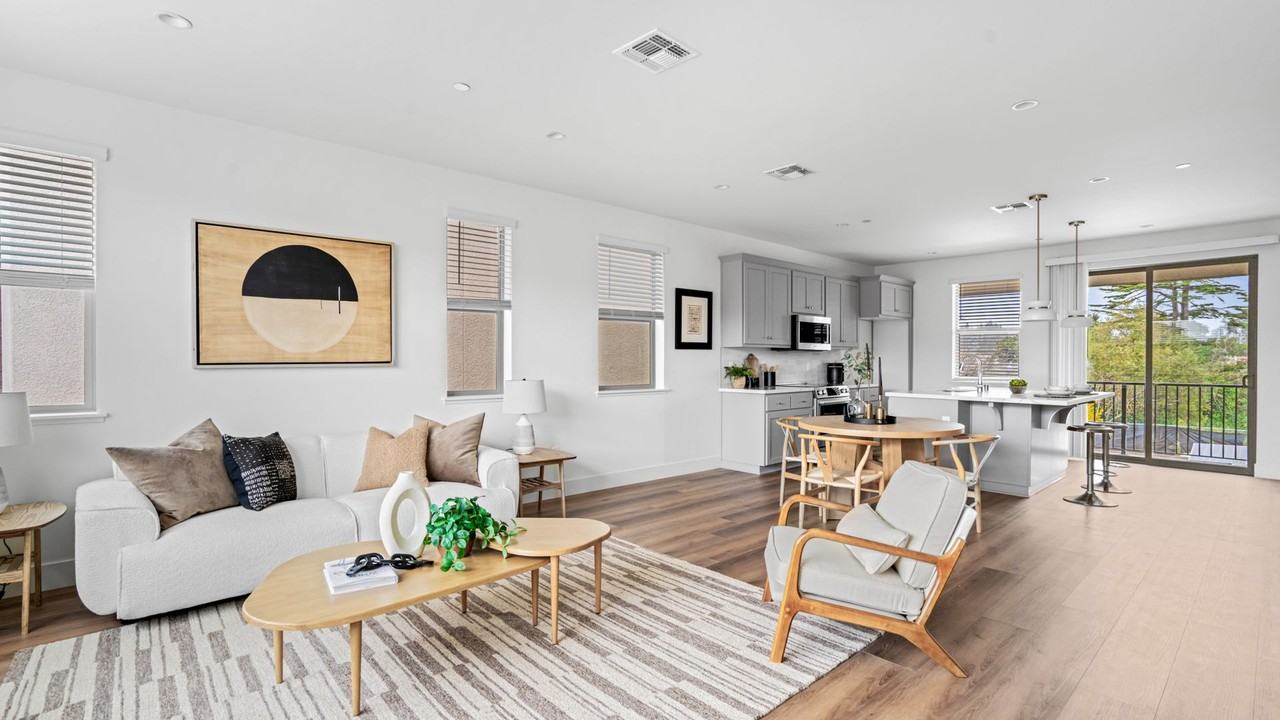 2802 Chattleton Ln - Photo 5 of 25