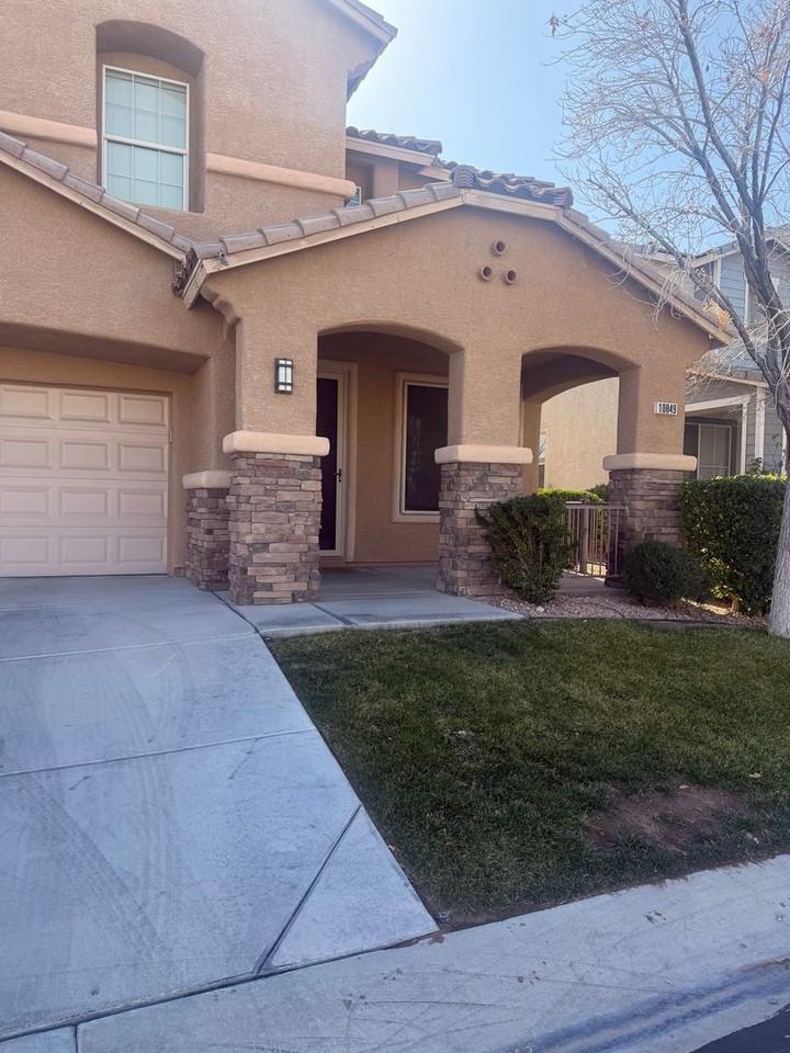 10849 Wallflower Ave - Photo 2 of 20