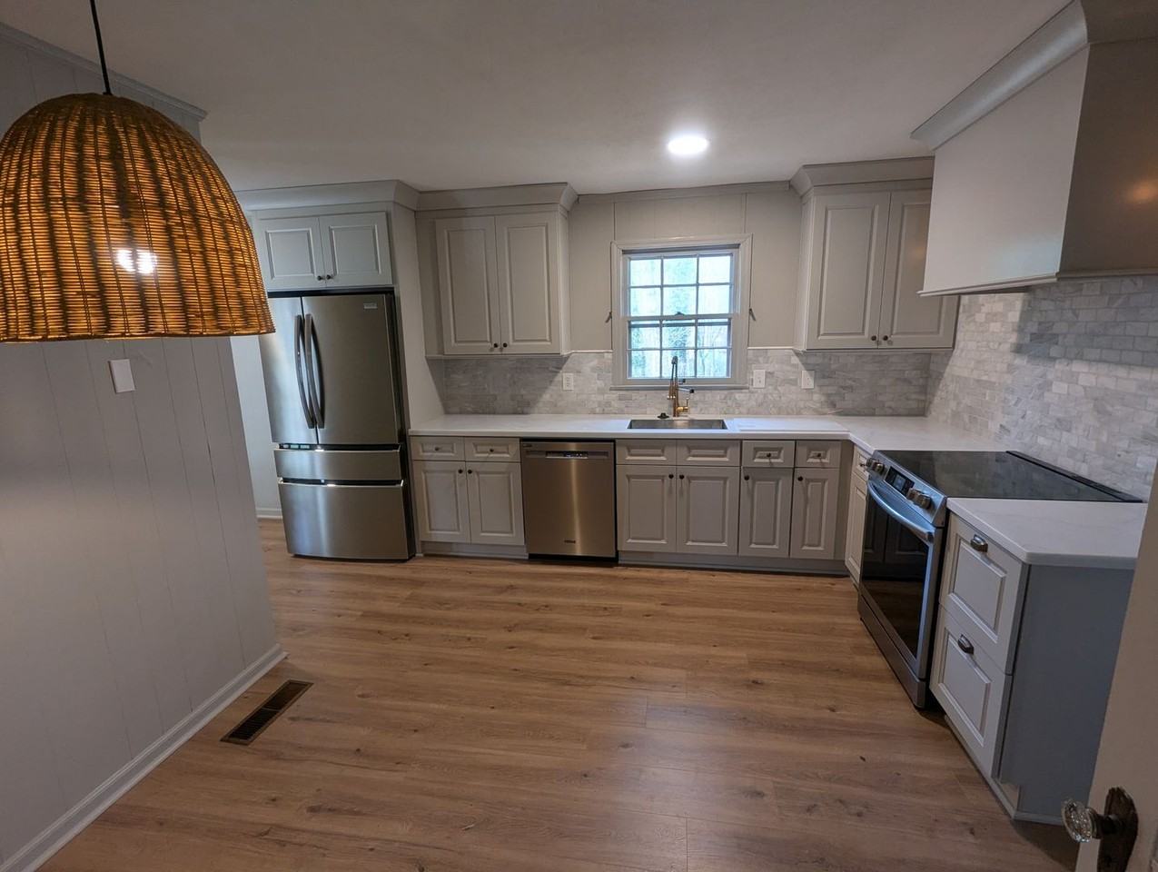 4922 Emerald Bay Dr - Photo 4 of 15