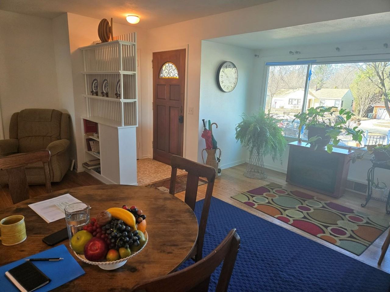 209 S Midvale Blvd - Photo 4 of 18