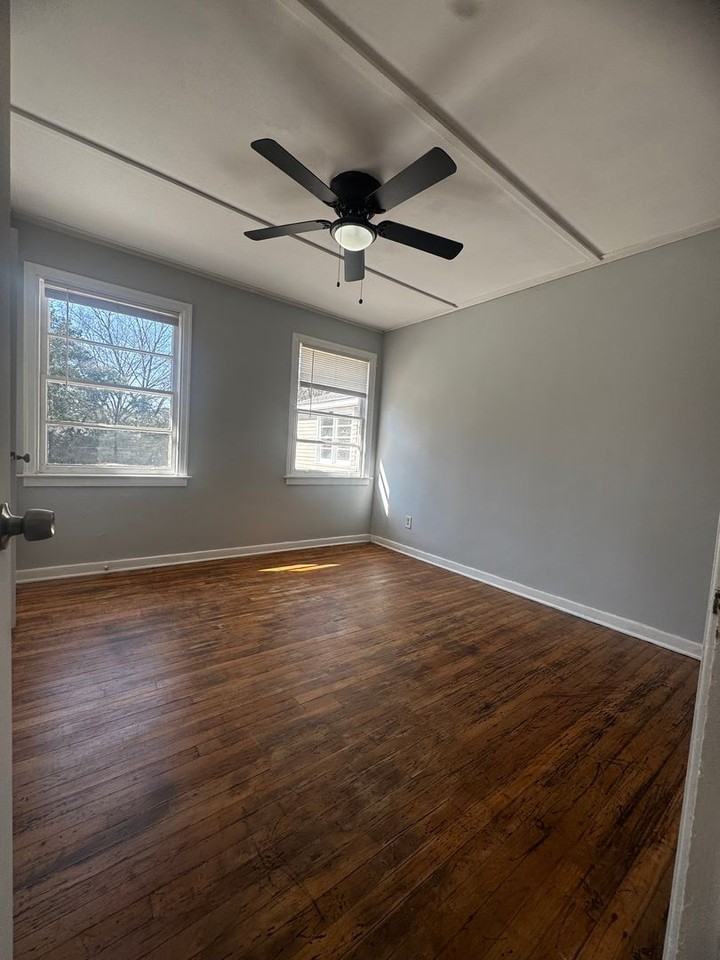 3544 Southmont Dr - Photo 3 of 12