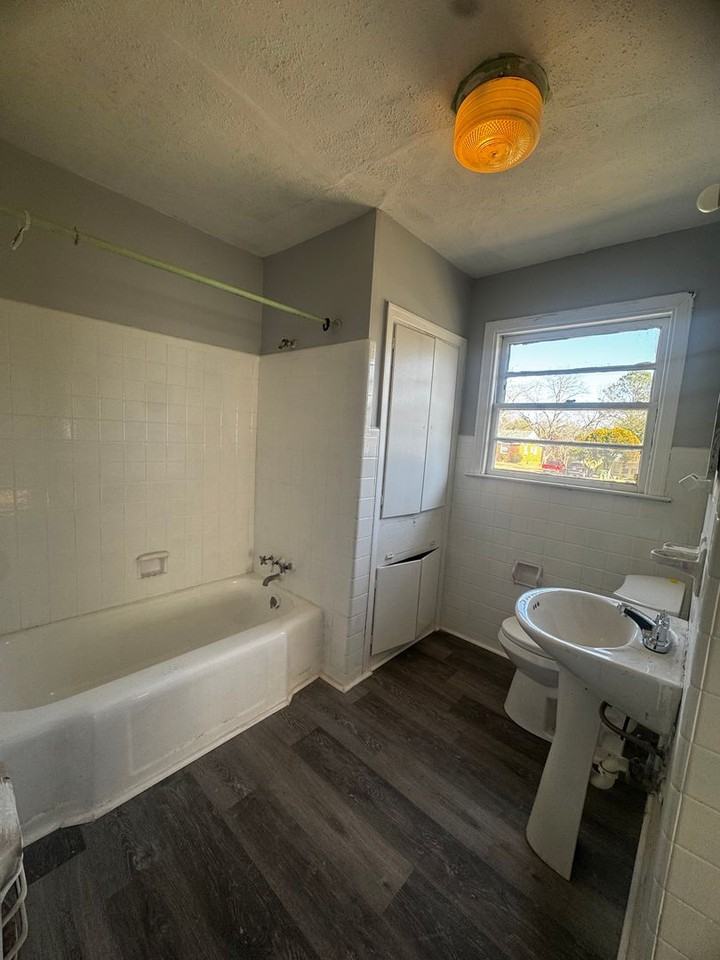 3544 Southmont Dr - Photo 6 of 12