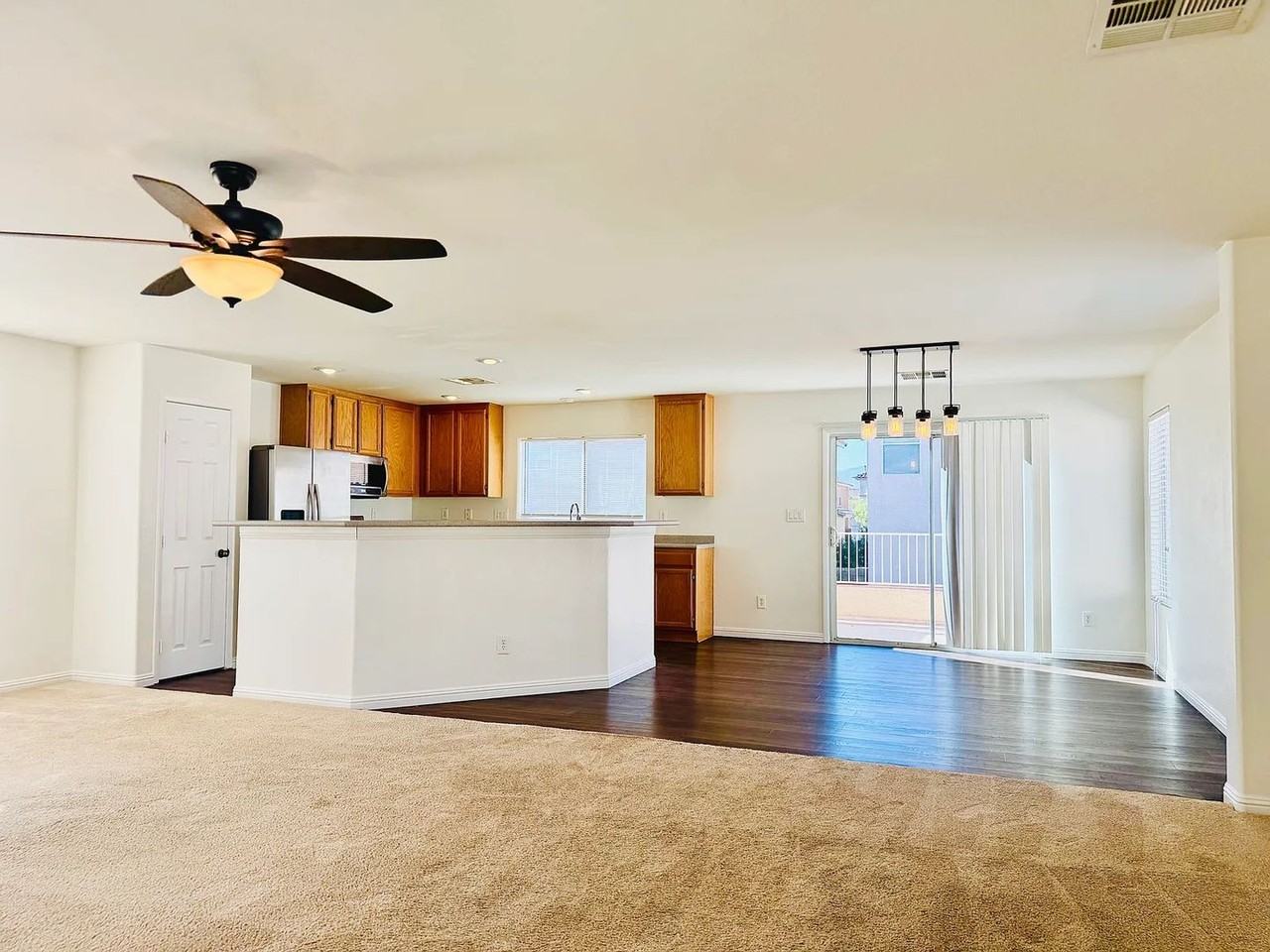 11669 Nardo Ct - Photo 5 of 31