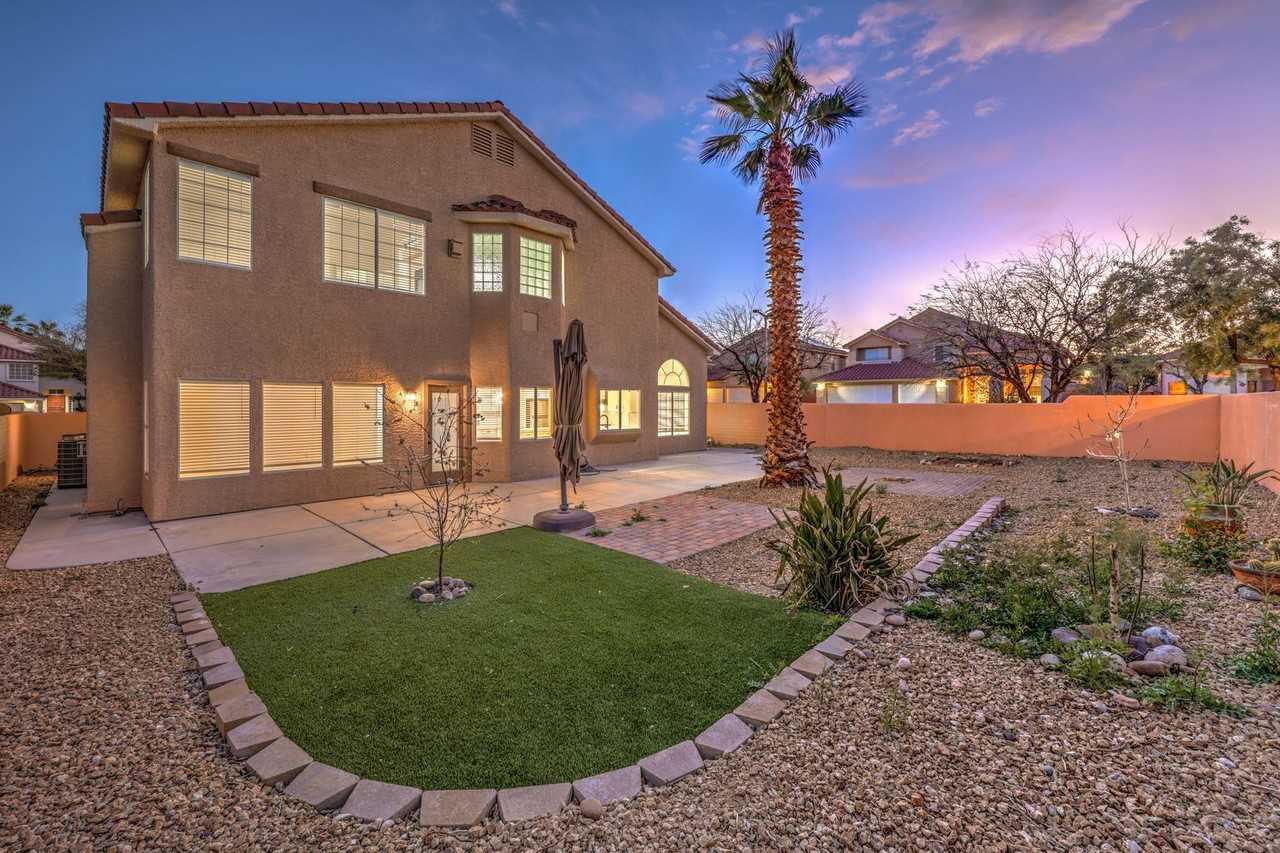 8336 Sedona Sunrise Dr - Photo 2 of 46