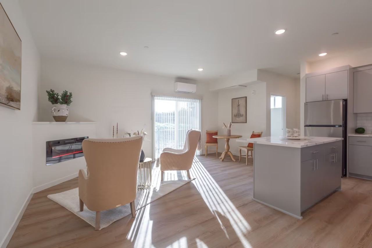 Urban 33 - Photo 7 of 50