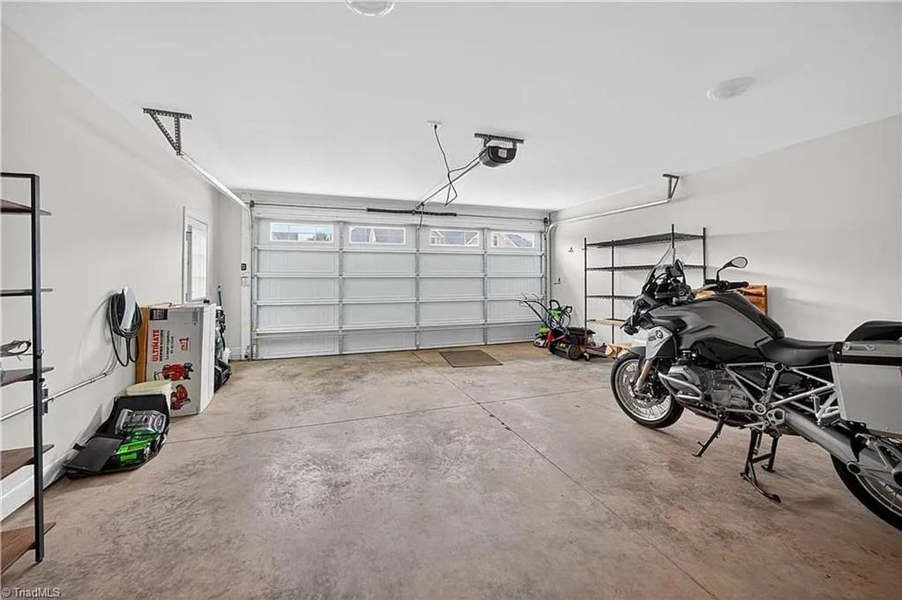 7137 Reynolds Mill Cir - Photo 3 of 35