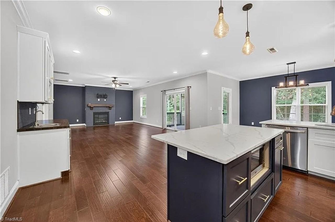 7137 Reynolds Mill Cir - Photo 4 of 35