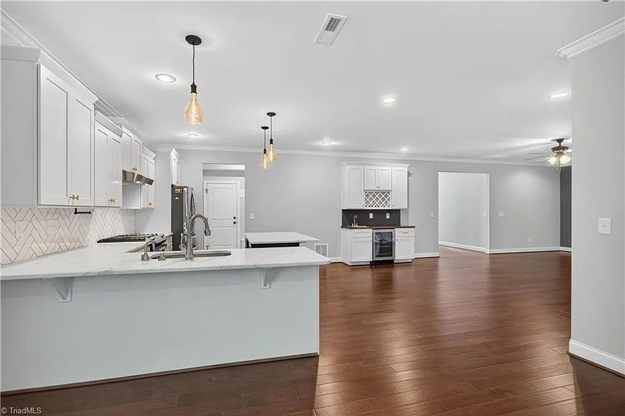 7137 Reynolds Mill Cir - Photo 7 of 35