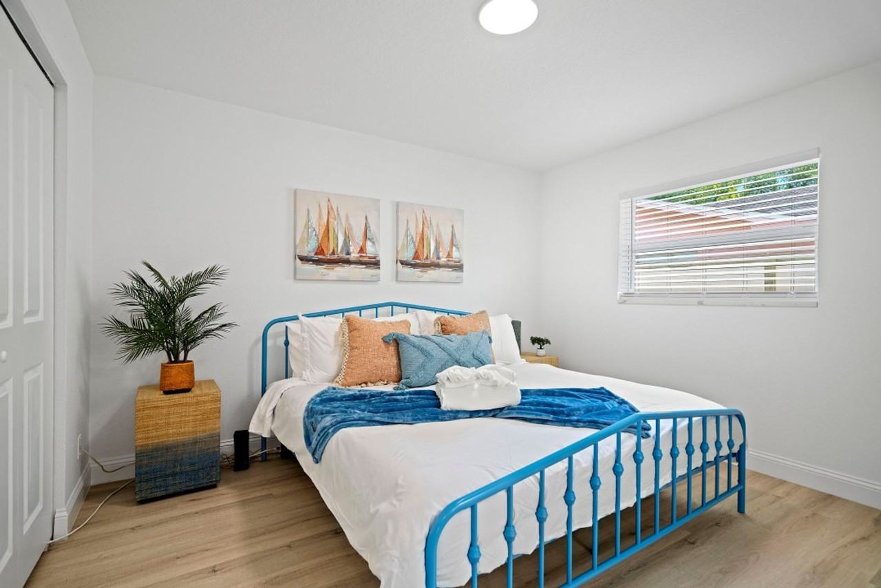 Stylish Tranquil duplex - Photo 7 of 50