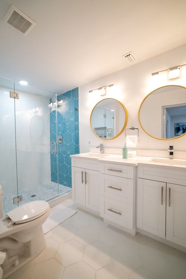 Beautiful Spacious Stylish near Busch Gardens at Crenshaw - Photo 4 of 34